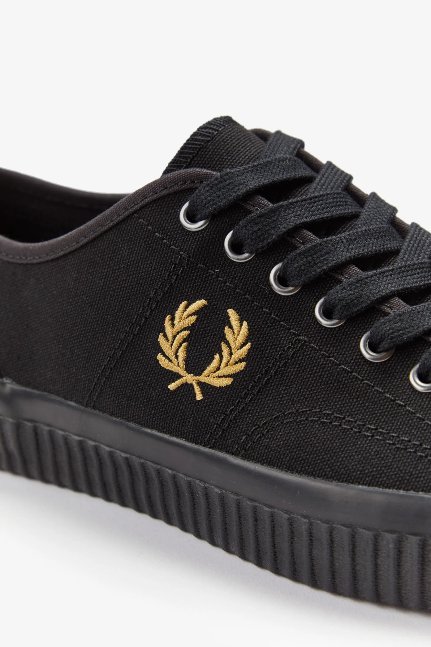Fred Perry Hughes Low 6 Fred Perry Hughes Low - Image 6