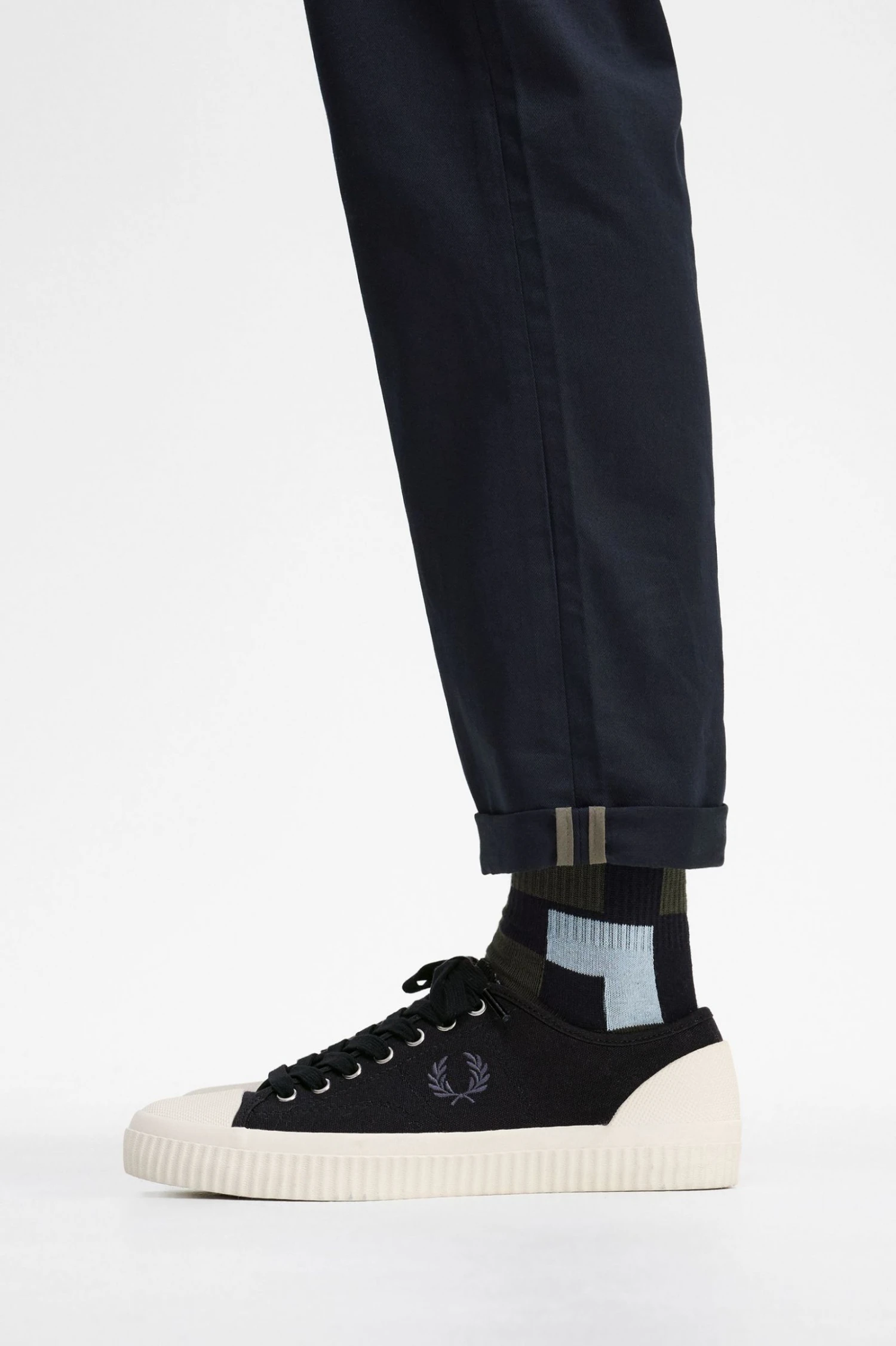 Fred Perry Low Hughes 7 Fred Perry Low Hughes - Image 7