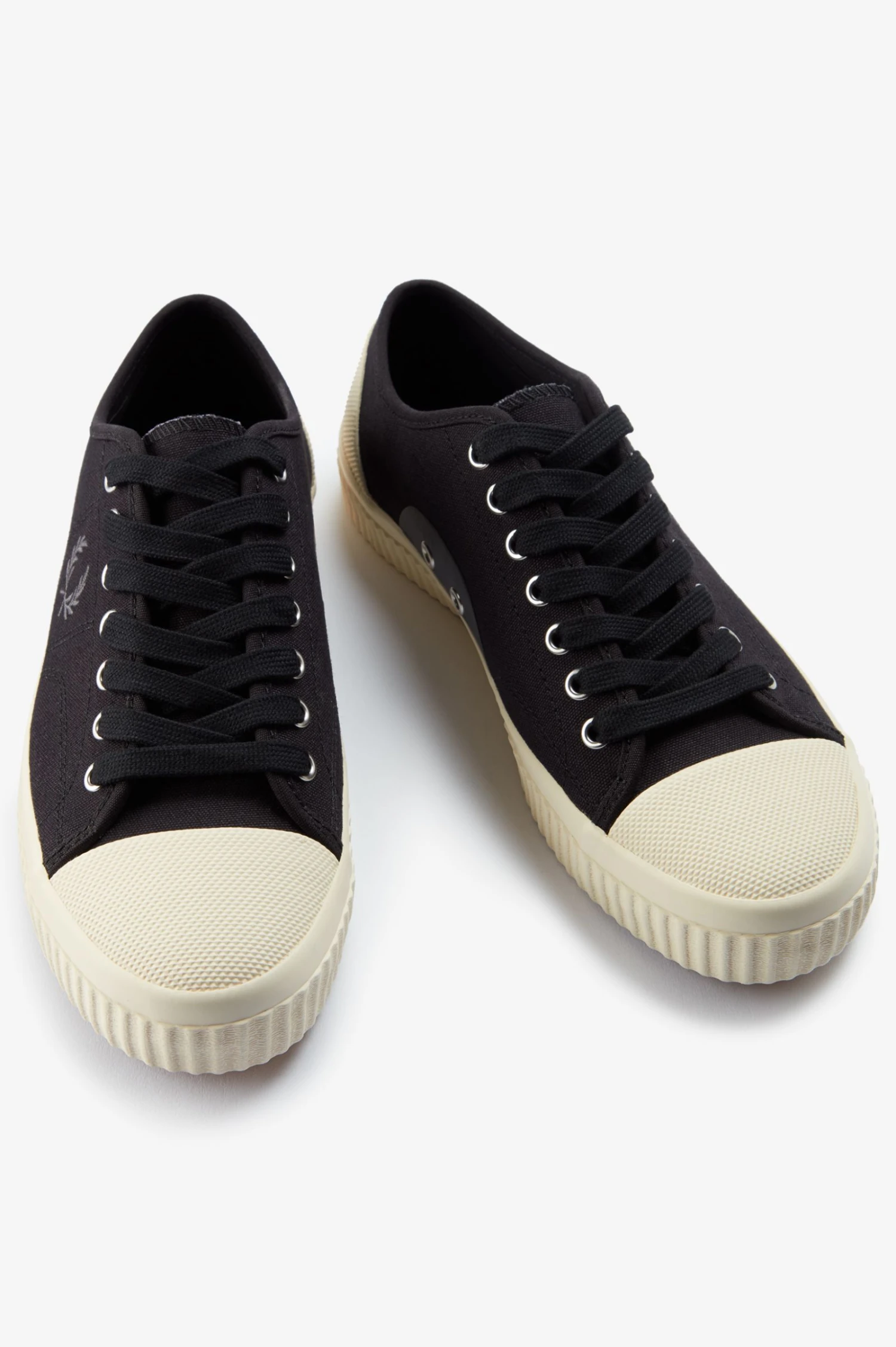 Fred Perry Low Hughes 3 Fred Perry Low Hughes - Image 3