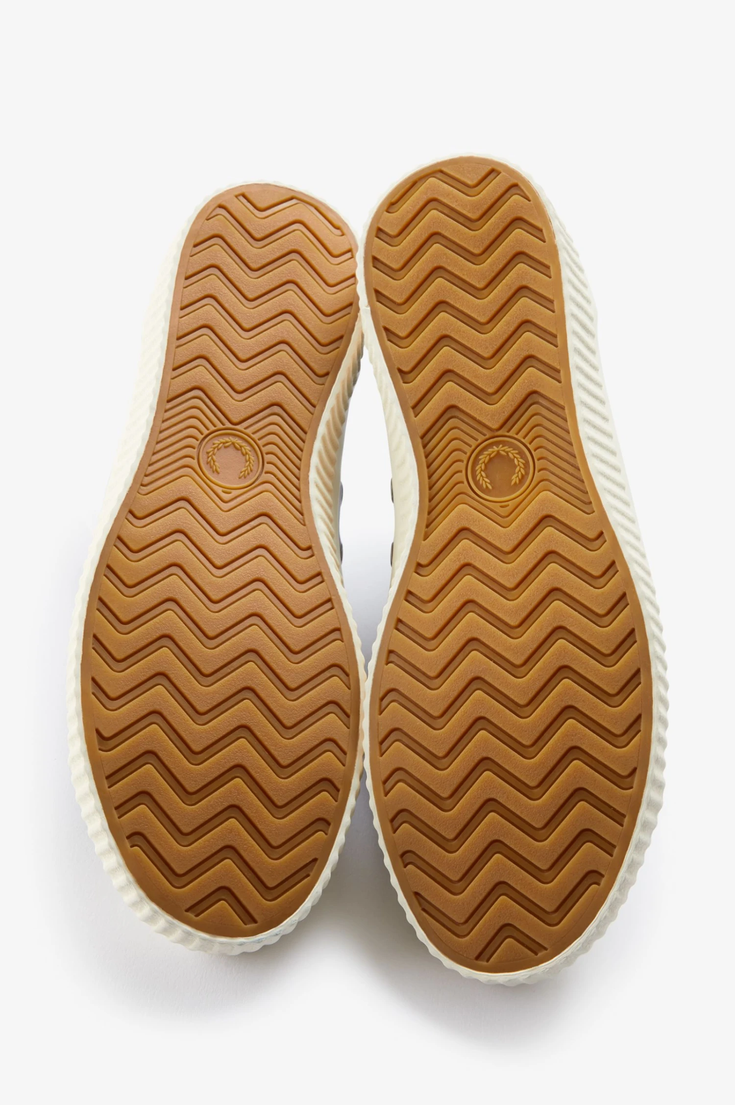 Fred Perry Low Hughes 4 Fred Perry Low Hughes - Image 4