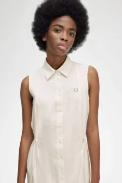 Fred Perry Gathered Sleeveless Shirt Dress -Fred Perry D6152 129 V2 Q323 ED3