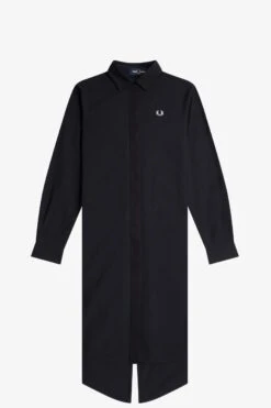 Fred Perry Fishtail Hem Shirt Dress -Fred Perry D6157 102 V2 Q323 FLATFRONT