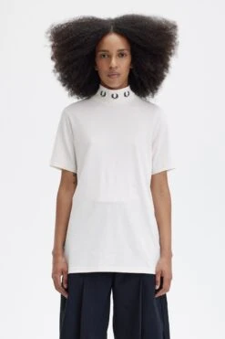 Fred Perry Laurel Wreath High Neck T-Shirt