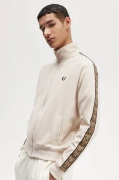 Fred Perry Contrast Tape Track Jacket 10 Fred Perry Contrast Tape Track Jacket -Fred Perry J5557 S65 V2 Q323 ED1
