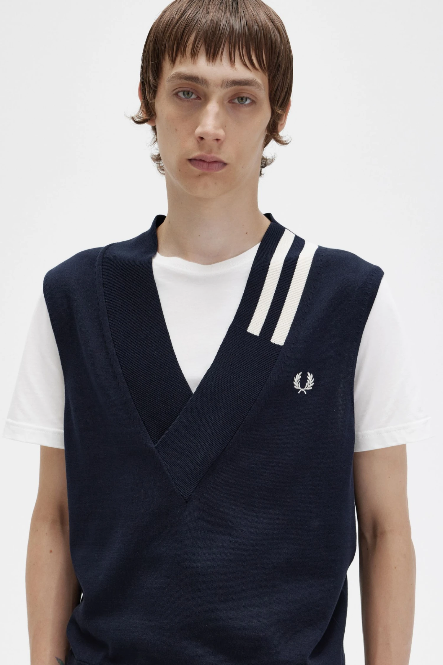 Fred Perry Tipped V-Neck Knitted Tank 3 Fred Perry Tipped V-Neck Knitted Tank - Image 3