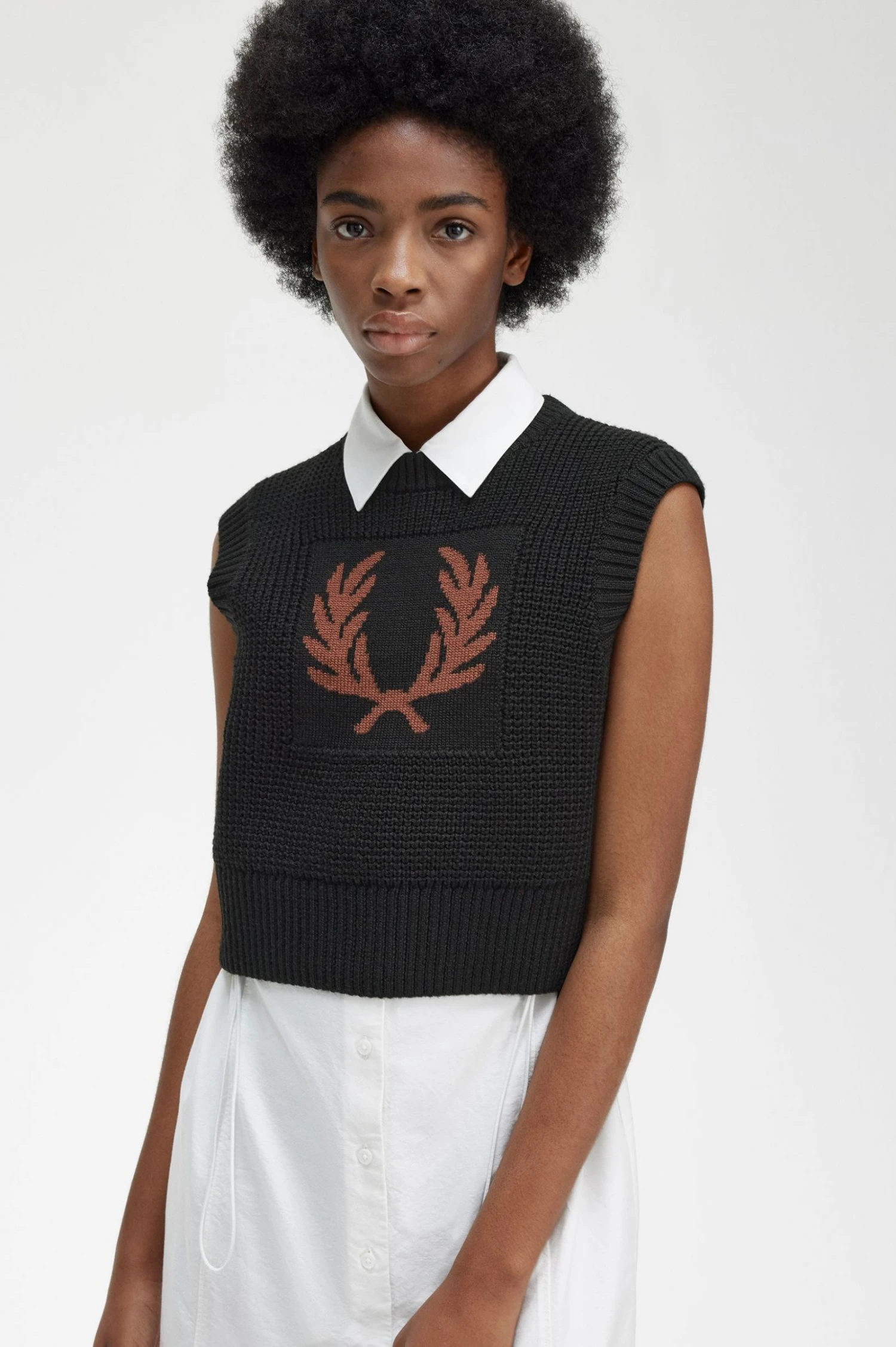 Fred Perry Laurel Wreath Knitted Tank 3 Fred Perry Laurel Wreath Knitted Tank - Image 3