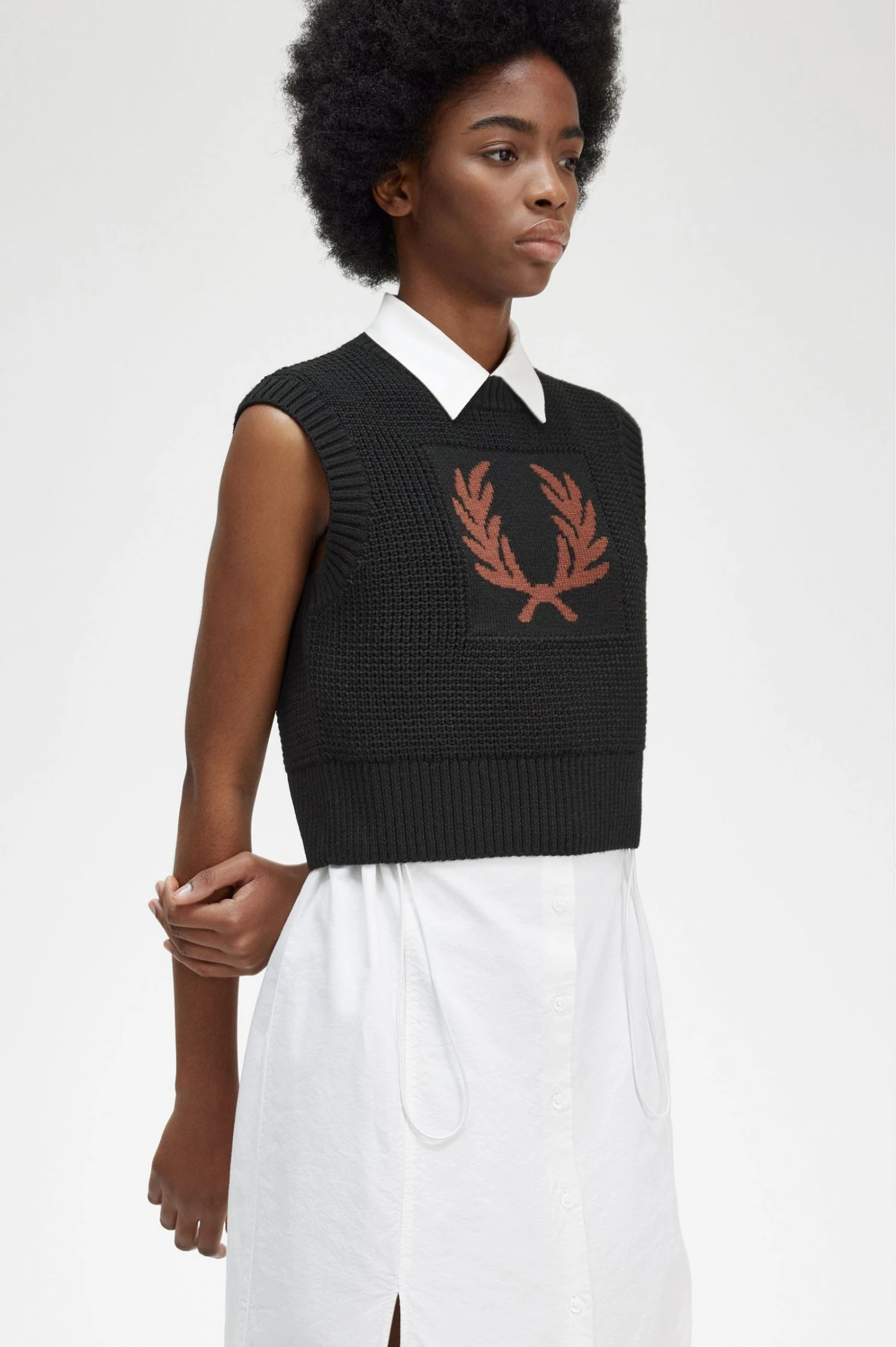 Fred Perry Laurel Wreath Knitted Tank 4 Fred Perry Laurel Wreath Knitted Tank - Image 4