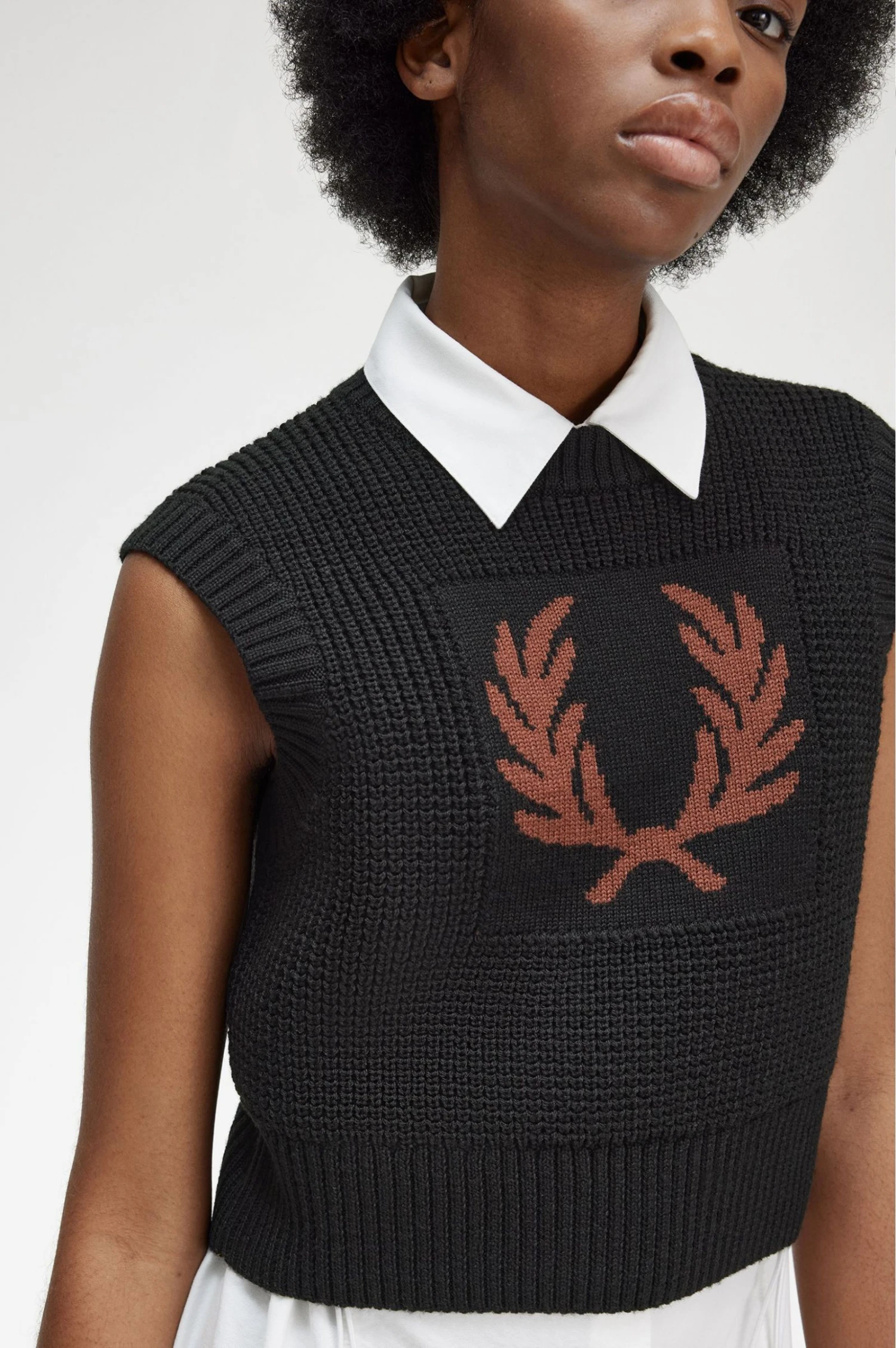 Fred Perry Laurel Wreath Knitted Tank 5 Fred Perry Laurel Wreath Knitted Tank - Image 5