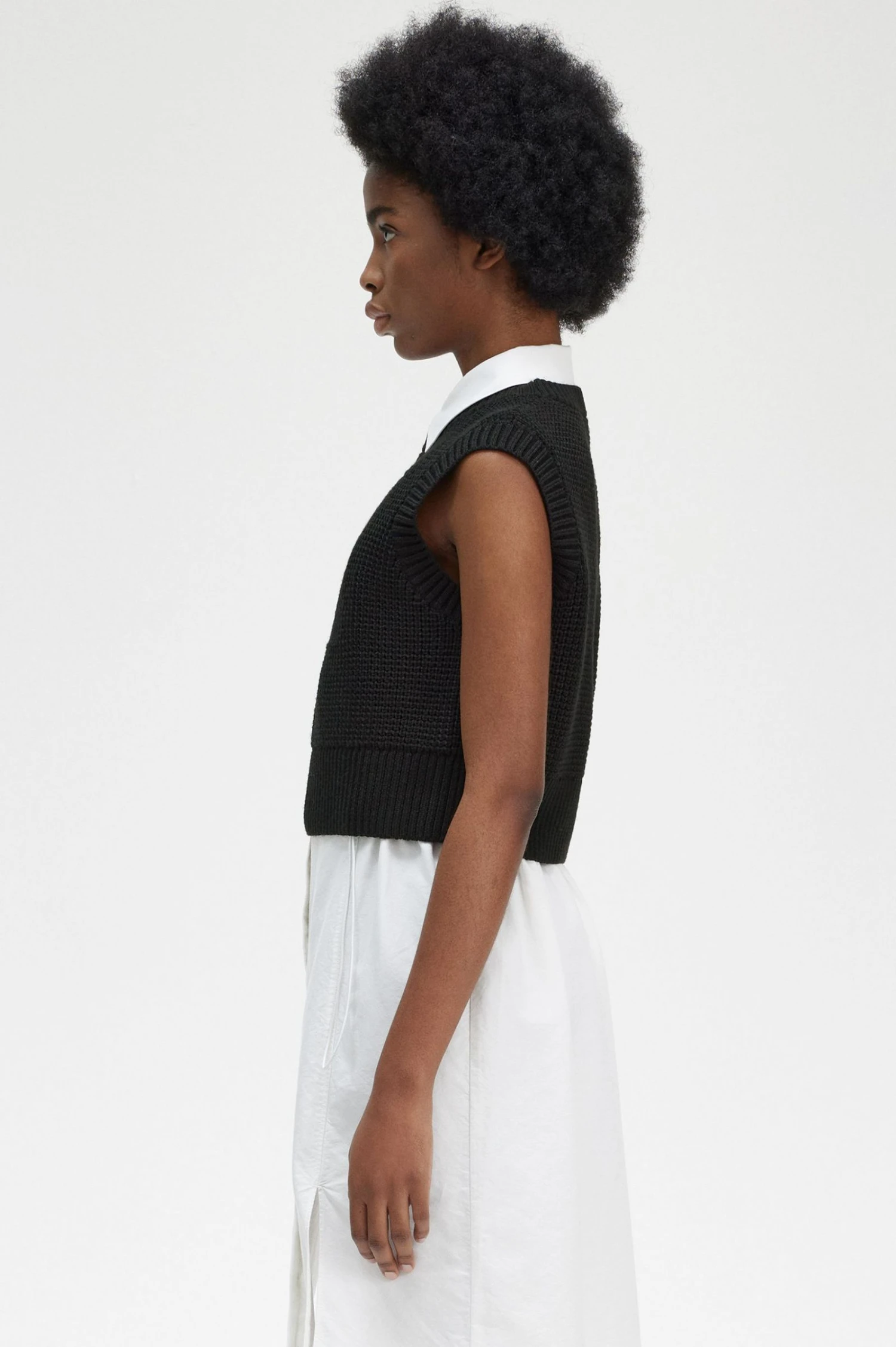 Fred Perry Laurel Wreath Knitted Tank 2 Fred Perry Laurel Wreath Knitted Tank - Image 2