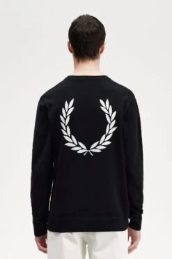 Fred Perry Graphic Laurel Wreath Jumper -Fred Perry K6504 102 V2 Q323 MOD3 BACK