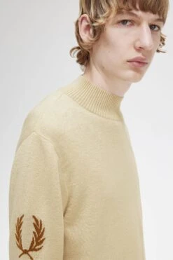 Fred Perry Laurel Wreath Mock Neck Jumper -Fred Perry K6517 691 V2 Q323 ED1