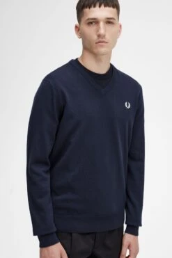 Fred Perry Classic V-Neck Jumper 8 Fred Perry Classic V-Neck Jumper -Fred Perry K9600 795 3