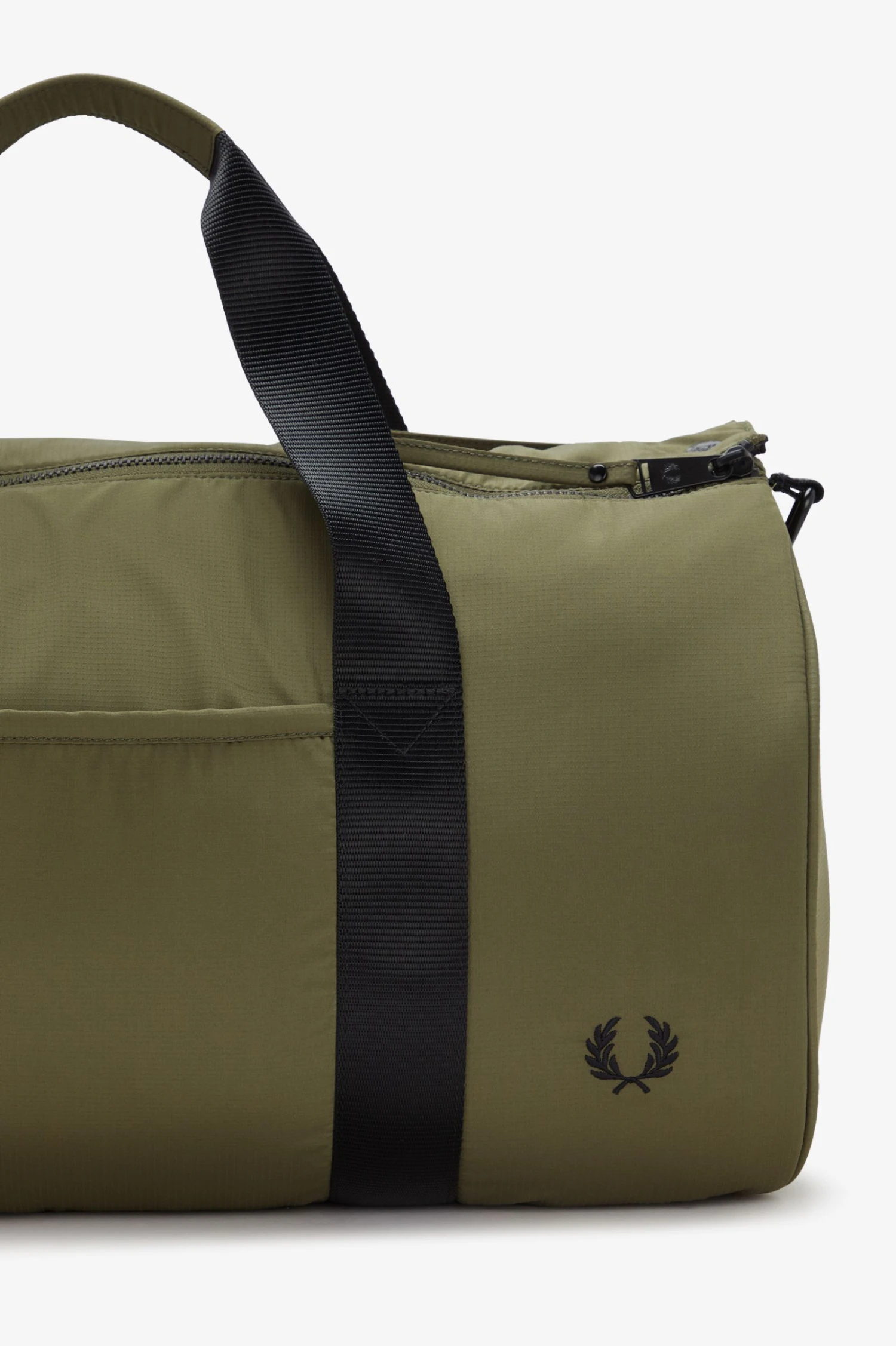 Fred Perry Ripstop Barrel Bag 5 Fred Perry Ripstop Barrel Bag - Image 5