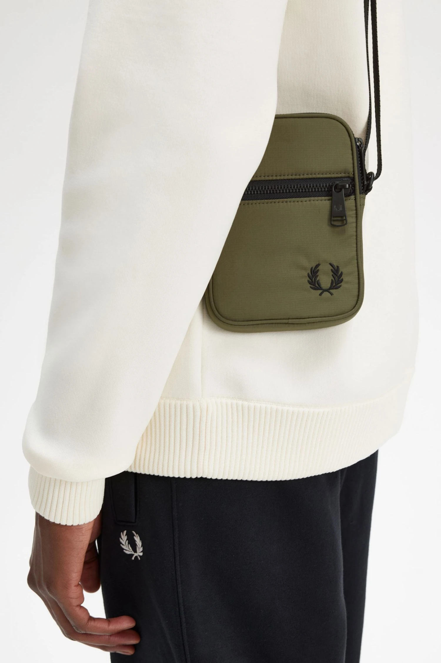 Fred Perry Ripstop Side Bag 6 Fred Perry Ripstop Side Bag - Image 6