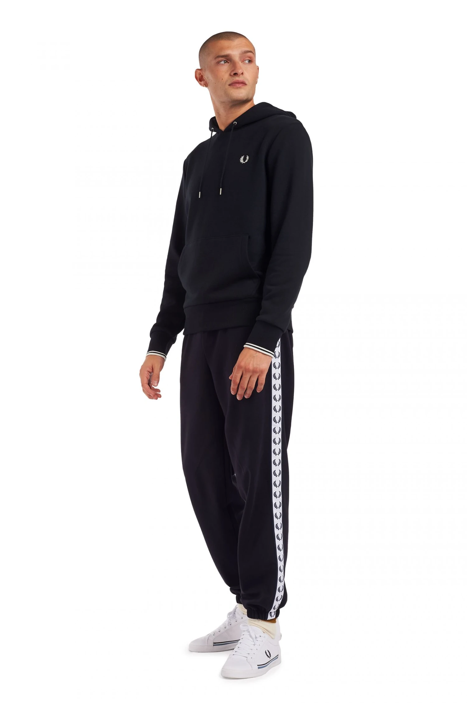 Fred Perry Tipped Hooded Sweatshirt 4 Fred Perry Tipped Hooded Sweatshirt - Image 4