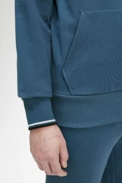 Fred Perry Tipped Hooded Sweatshirt -Fred Perry M2643 F57 V2 Q323 ED3