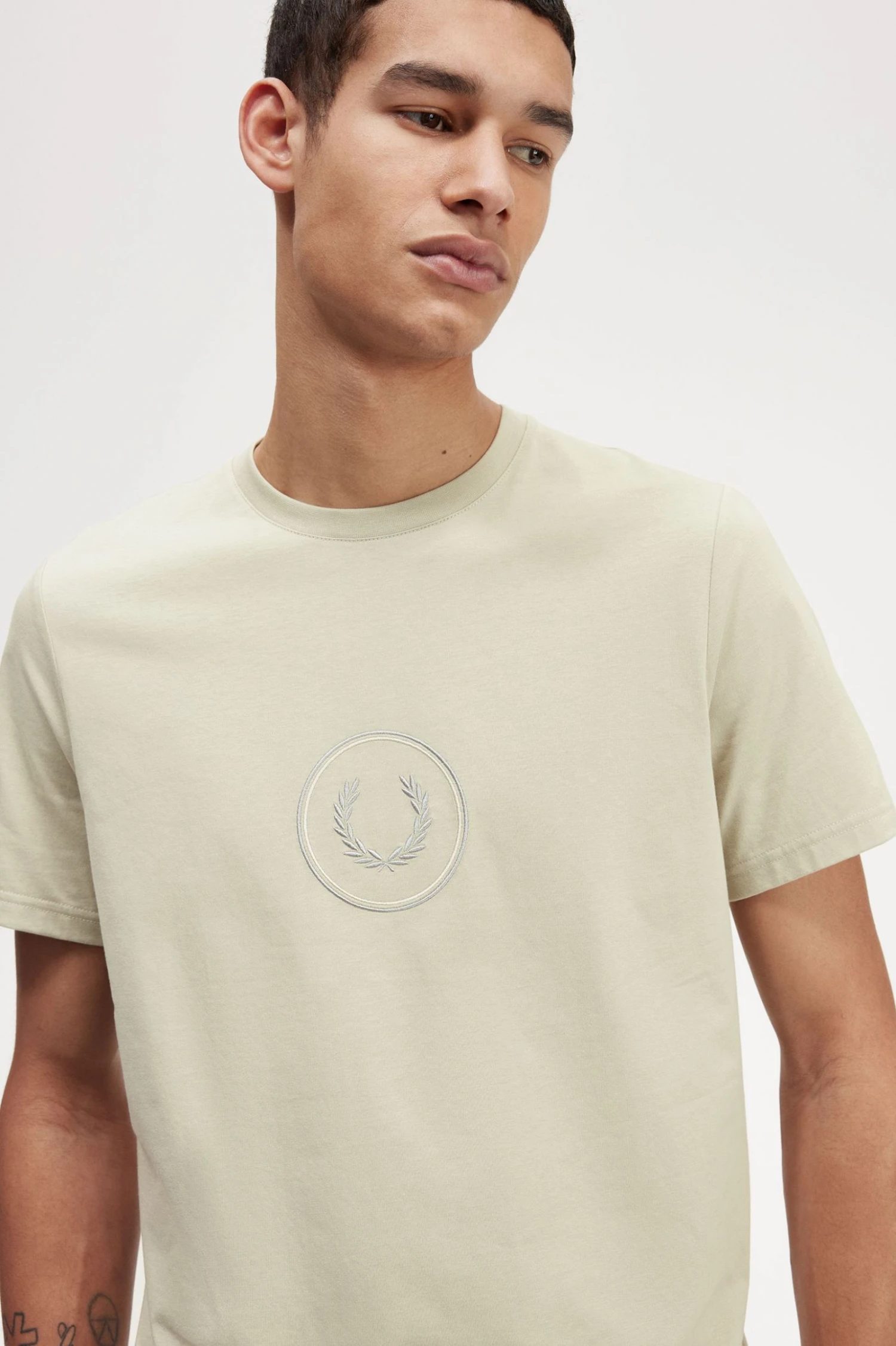 Fred Perry Circle Branding T-Shirt 3 Fred Perry Circle Branding T-Shirt - Image 3