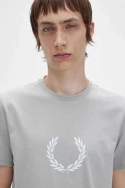 Fred Perry Laurel Wreath Graphic T-Shirt -Fred Perry M5632 181 3