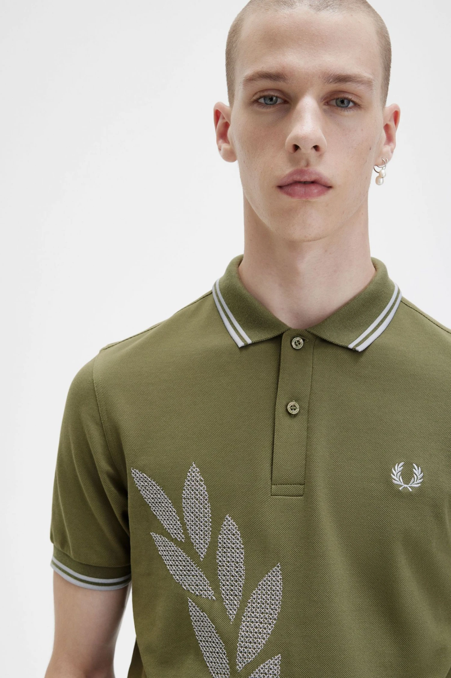 Cross Stitch Laurel Wreath Fred Perry Shirt 4 Cross Stitch Laurel Wreath Fred Perry Shirt - Image 4