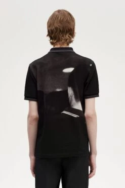 Rave Graphic Fred Perry Shirt -Fred Perry M6610 102 V2 Q323 MOD3 BACK