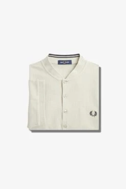 Fred Perry Henley Polo Shirt -Fred Perry M6818 P04 V2 Q323 FLATSQUARE