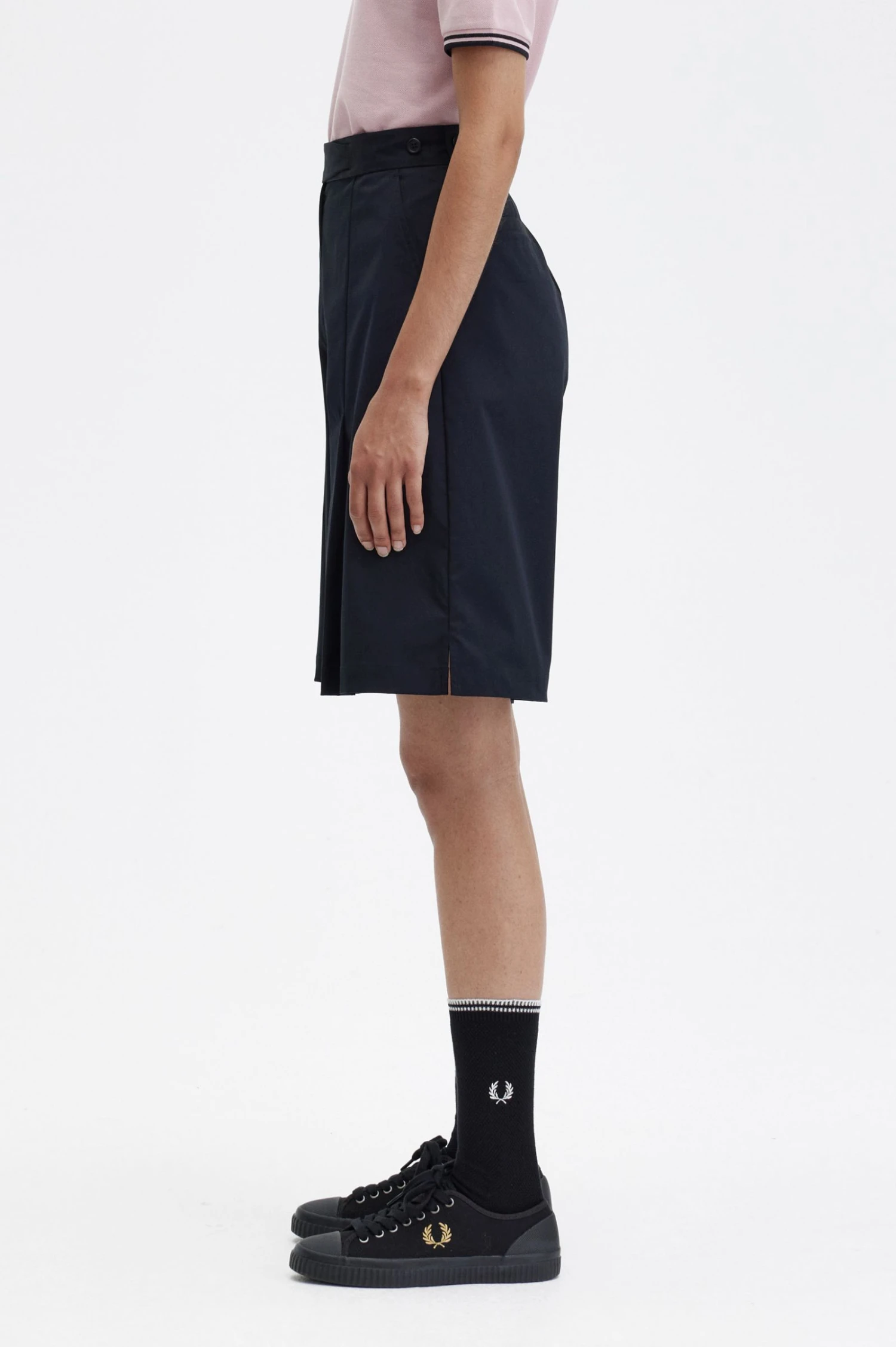 Fred Perry Pleated Short 2 Fred Perry Pleated Short - Image 2