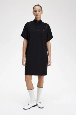 Fred Perry Tipped Piqué Shirt Dress -Fred Perry SD6542 102 V2 Q323 ED1