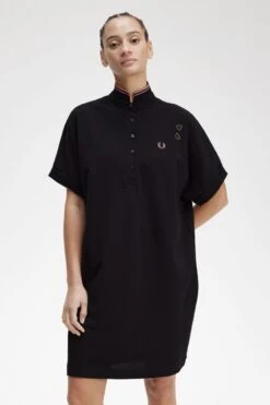 Fred Perry Tipped Piqué Shirt Dress -Fred Perry SD6542 102 V2 Q323 ED2