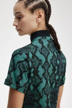 Fred Perry Snake Print Polo Shirt 10 Fred Perry Snake Print Polo Shirt -Fred Perry SG6540 R35 V2 Q323 ED1